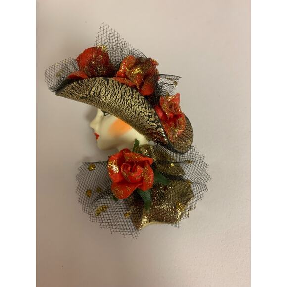 Unbranded Jewelry - Vintage Jewelry 80s Pin Lady Face